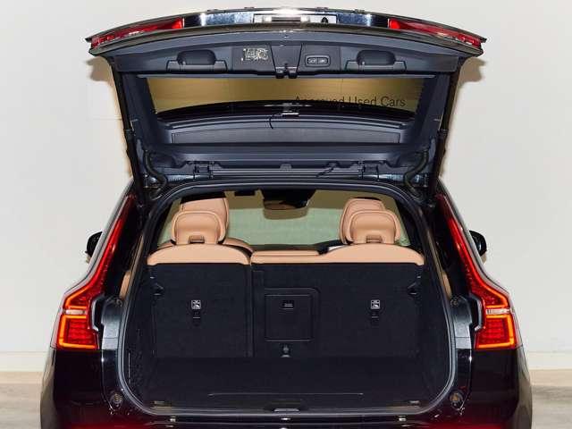 ＸＣ６０ Ｂ５　ＡＷＤ　モーメンタム　４ＷＤ　認定中古車　ワンオーナー　禁煙車　インテリセーフ　全周囲カメラ　フルセグ　茶革シート　シートメモリー　シートヒーター　ドラレコ　ルーフレール　ＬＥＤヘッド　Ｂｌｕｅｔｏｏｔｈ接続　スマートキー（24枚目）