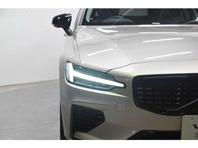 Ｖ６０ リチャジアルティメットＴ６ＡＷＤプラグインハイブリド　４ＷＤ　認定中古車　ワンオーナー　サンルーフ　ｈａｒｍａｎ／ｋａｒｄｏｎ　Ｇｏｏｇｌｅナビ　白革シート　リラクゼーション機能　ベンチレーション機能　電子制御ＡＷＤシステム　オレフォスシフト　ドラレコ（18枚目）