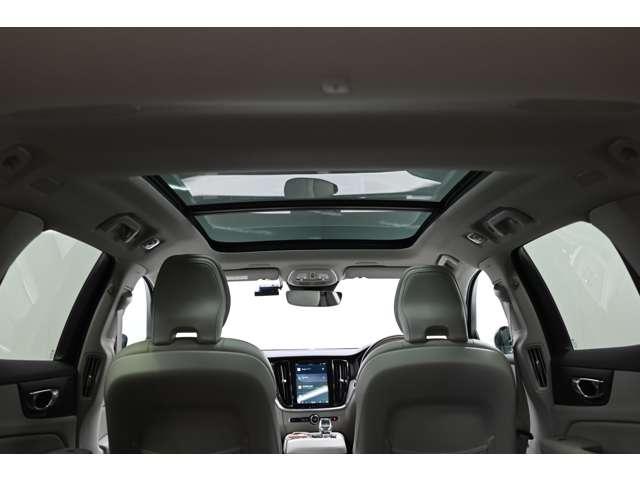 Ｖ６０ リチャジアルティメットＴ６ＡＷＤプラグインハイブリド　４ＷＤ　認定中古車　ワンオーナー　サンルーフ　ｈａｒｍａｎ／ｋａｒｄｏｎ　Ｇｏｏｇｌｅナビ　白革シート　リラクゼーション機能　ベンチレーション機能　電子制御ＡＷＤシステム　オレフォスシフト　ドラレコ（33枚目）