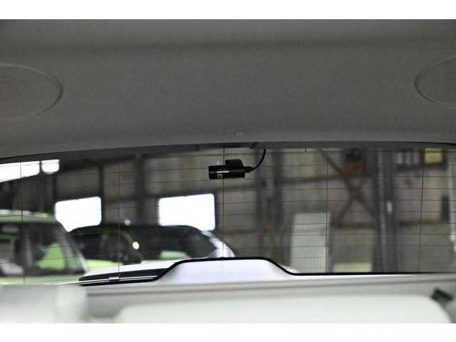 Ｖ６０ リチャジアルティメットＴ６ＡＷＤプラグインハイブリド　４ＷＤ　認定中古車　ワンオーナー　サンルーフ　ｈａｒｍａｎ／ｋａｒｄｏｎ　Ｇｏｏｇｌｅナビ　白革シート　リラクゼーション機能　ベンチレーション機能　電子制御ＡＷＤシステム　オレフォスシフト　ドラレコ（48枚目）