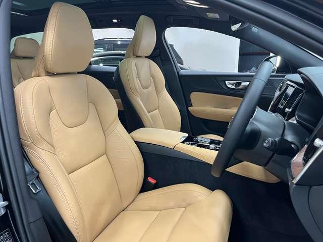 Ｖ６０ リチャジアルティメットＴ６ＡＷＤプラグインハイブリド　４ＷＤ　認定中古車　ワンオーナー　サンルーフ　ｈａｒｍａｎ／ｋａｒｄｏｎ　Ｇｏｏｇｌｅナビ　全周囲カメラ　インテリセーフ　茶革シート　リラクゼーション機能　ベンチレーション機能　純正ドラレコ　禁煙車（12枚目）