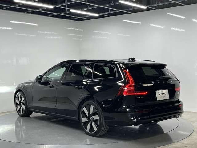 Ｖ６０ リチャジアルティメットＴ６ＡＷＤプラグインハイブリド　４ＷＤ　認定中古車　ワンオーナー　サンルーフ　ｈａｒｍａｎ／ｋａｒｄｏｎ　Ｇｏｏｇｌｅナビ　全周囲カメラ　インテリセーフ　茶革シート　リラクゼーション機能　ベンチレーション機能　純正ドラレコ　禁煙車（16枚目）