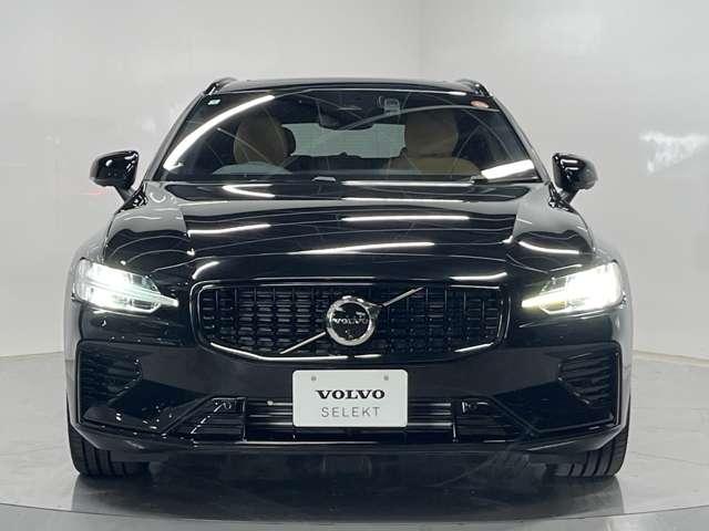 Ｖ６０ リチャジアルティメットＴ６ＡＷＤプラグインハイブリド　４ＷＤ　認定中古車　ワンオーナー　サンルーフ　ｈａｒｍａｎ／ｋａｒｄｏｎ　Ｇｏｏｇｌｅナビ　全周囲カメラ　インテリセーフ　茶革シート　リラクゼーション機能　ベンチレーション機能　純正ドラレコ　禁煙車（17枚目）