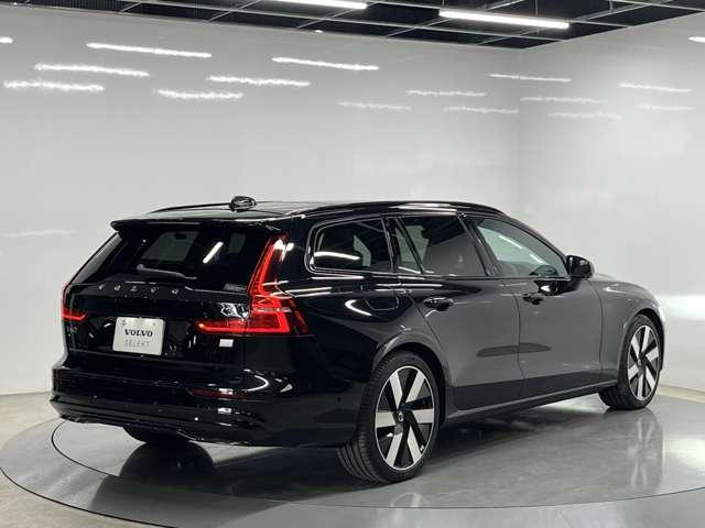 Ｖ６０ リチャジアルティメットＴ６ＡＷＤプラグインハイブリド　４ＷＤ　認定中古車　ワンオーナー　サンルーフ　ｈａｒｍａｎ／ｋａｒｄｏｎ　Ｇｏｏｇｌｅナビ　全周囲カメラ　インテリセーフ　茶革シート　リラクゼーション機能　ベンチレーション機能　純正ドラレコ　禁煙車（19枚目）