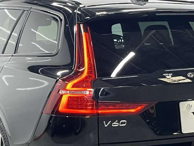 Ｖ６０ リチャジアルティメットＴ６ＡＷＤプラグインハイブリド　４ＷＤ　認定中古車　ワンオーナー　サンルーフ　ｈａｒｍａｎ／ｋａｒｄｏｎ　Ｇｏｏｇｌｅナビ　全周囲カメラ　インテリセーフ　茶革シート　リラクゼーション機能　ベンチレーション機能　純正ドラレコ　禁煙車（31枚目）