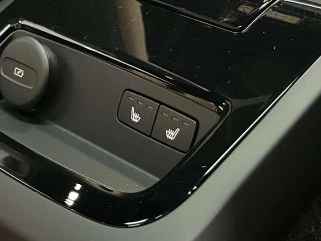 Ｖ６０ リチャジアルティメットＴ６ＡＷＤプラグインハイブリド　４ＷＤ　認定中古車　ワンオーナー　サンルーフ　ｈａｒｍａｎ／ｋａｒｄｏｎ　Ｇｏｏｇｌｅナビ　全周囲カメラ　インテリセーフ　茶革シート　リラクゼーション機能　ベンチレーション機能　純正ドラレコ　禁煙車（41枚目）