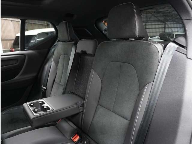 ＸＣ４０ ウルトラ　Ｂ４　ＡＷＤ　ダークエディション　認定中古車　特別仕様車　ワンオーナー　サンルーフｈａｒｍａｎ／ｋａｒｄｏｎ　Ｇｏｏｇｌｅナビ　インテリセーフ　全周囲カメラ　全席シートヒーター　ステアリングヒーター　ドラレコ　ピクセルＬＥＤヘッド（48枚目）