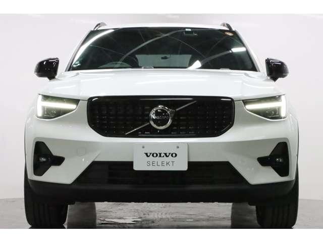 ＸＣ４０ ウルトラ　Ｂ４　ＡＷＤ　ダークエディション　認定中古車　特別仕様車　ワンオーナー　サンルーフ　ｈａｒｍａｎ／ｋａｒｄｏｎ　Ｇｏｏｇｌｅナビ　インテリセーフ　全周囲カメラ　全席シートヒーター　ステアリングヒーター　ドラレコ　ピクセルＬＥＤヘッド（14枚目）