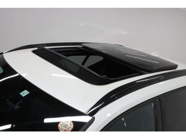 ＸＣ４０ ウルトラ　Ｂ４　ＡＷＤ　ダークエディション　認定中古車　特別仕様車　サンルーフ　ｈａｒｍａｎ／ｋａｒｄｏｎ　Ｇｏｏｇｌｅナビ　インテリセーフ　全周囲カメラ　ドラレコ　本革シート　シートメモリー　電動リアゲート　ダークティンテッドガラス（52枚目）