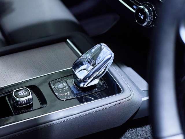 ＸＣ９０ ウルトラ　Ｂ５　ＡＷＤ　認定中古車　現行　Ｂ＆Ｗ　サンルーフ　デジタルミラー　ドラレコ　１１．２インチＧｏｏｇｌｅナビ　インテリセーフ　本革シート　リラクゼーション機能　ベンチレーション機能　メモリーシート　７人乗　オレフォ（9枚目）