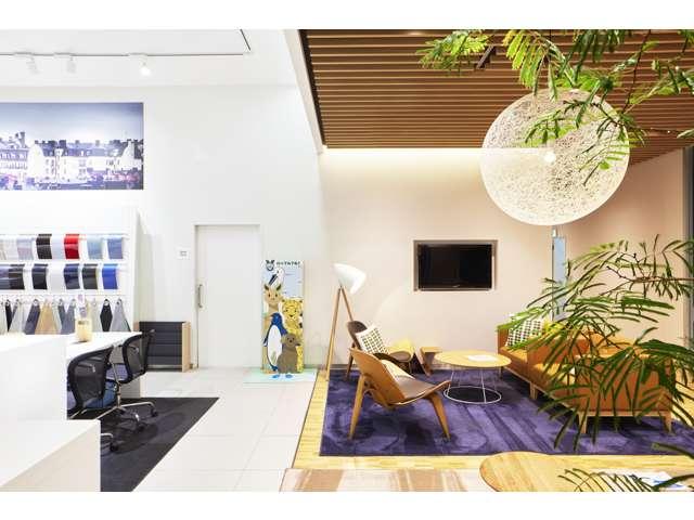 ＸＣ９０ ウルトラ　Ｂ５　ＡＷＤ　認定中古車　現行　Ｂ＆Ｗ　サンルーフ　デジタルミラー　ドラレコ　１１．２インチＧｏｏｇｌｅナビ　インテリセーフ　本革シート　リラクゼーション機能　ベンチレーション機能　メモリーシート　７人乗　オレフォ（72枚目）