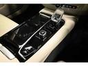 Ｖ６０ リチャジアルティメットＴ６ＡＷＤプラグインハイブリド　４ＷＤ　認定中古車　ワンオーナー　サンルーフ　ｈａｒｍａｎ／ｋａｒｄｏｎ　Ｇｏｏｇｌｅナビ　白革シート　リラクゼーション機能　ベンチレーション機能　電子制御ＡＷＤシステム　オレフォスシフト　ドラレコ（8枚目）