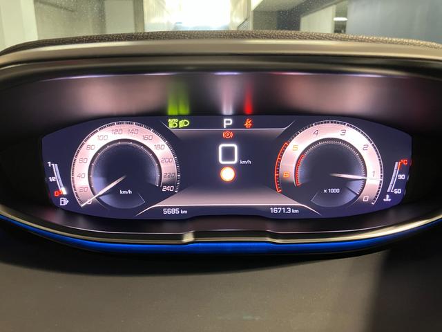 ３００８ ＧＴ　ブルーＨＤｉ　禁煙車両　ワンオ－ナ－　盗難防止システム　電動格納ミラー　記録簿　ＬＥＤライト　Ｂｌｕｅｔｏｏｔｈ　アクティブセーフティブレーキ　ターボ　ナビＴＶ　ドラレコ　フルセグＴＶ　オートエアコン　電動シート（20枚目）