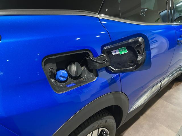 ３００８ ＧＴ　ブルーＨＤｉ　禁煙車両　ワンオ－ナ－　盗難防止システム　電動格納ミラー　記録簿　ＬＥＤライト　Ｂｌｕｅｔｏｏｔｈ　アクティブセーフティブレーキ　ターボ　ナビＴＶ　ドラレコ　フルセグＴＶ　オートエアコン　電動シート（57枚目）
