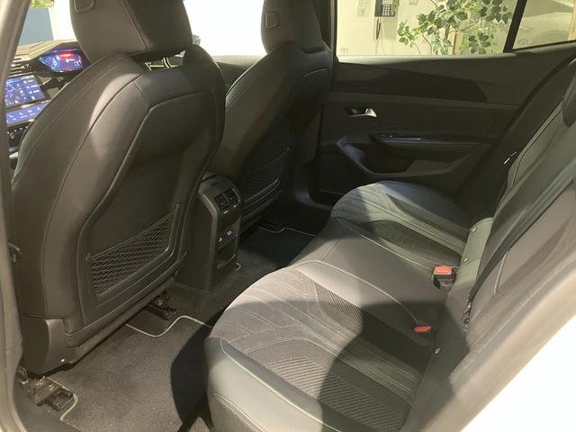 408 GT 1オーナー 車線逸脱警告 Pゲート Pシート シートH 禁煙車 アダプティブクルーズコントロール 360°ビジョン ナビ アイドリングストップ ターボ ETC スマートキー オートマチックハイビーム(42枚目)