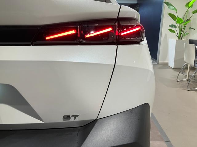 408 GT 1オーナー 車線逸脱警告 Pゲート Pシート シートH 禁煙車 アダプティブクルーズコントロール 360°ビジョン ナビ アイドリングストップ ターボ ETC スマートキー オートマチックハイビーム(48枚目)