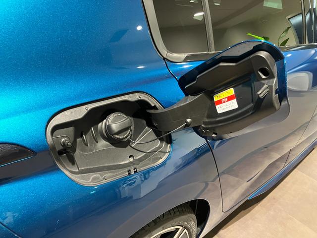 �������B