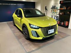 �饤����Σ��ܤ����ޥ�����դΥǥ��饤�Ȥȡ��������϶����緿�ե���ȥ��顼�ɥ���롣�ꥢ�ˤϿ�ʿ�Σ��ܤ����ޣ̣ţĥ饤�Ȥ���Ѥ�������ѥ��ȤǤ���ʤ��顢��ư����Ž̤�������ޥ饹�ʥե���ࡣ 4