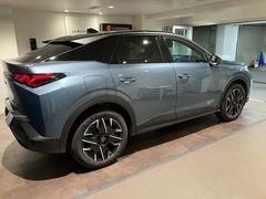 �饤����Τ褦�ˤ��ʤ䤫�ǥ�����å��֤��ʤޤ��ǡ�����������������ե����ȥХå���������Σӣգ֤Ǥ��� 7