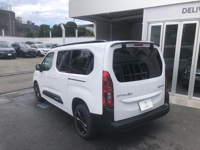 ベルランゴ ロング　マックス　ブルーＨＤｉ　７人乗り　弊社デモカー販売　クリーンディーゼルエンジン搭載　８ＡＴ　アクティブクルーズコントロール　アップルカープレイ＆アンドロイドオート対応（5枚目）