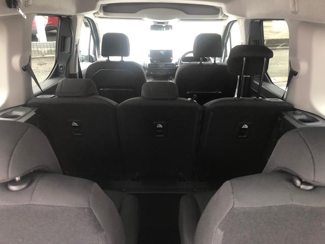 ベルランゴ ロング　マックス　ブルーＨＤｉ　７人乗り　弊社デモカー販売　クリーンディーゼルエンジン搭載　８ＡＴ　アクティブクルーズコントロール　アップルカープレイ＆アンドロイドオート対応（17枚目）