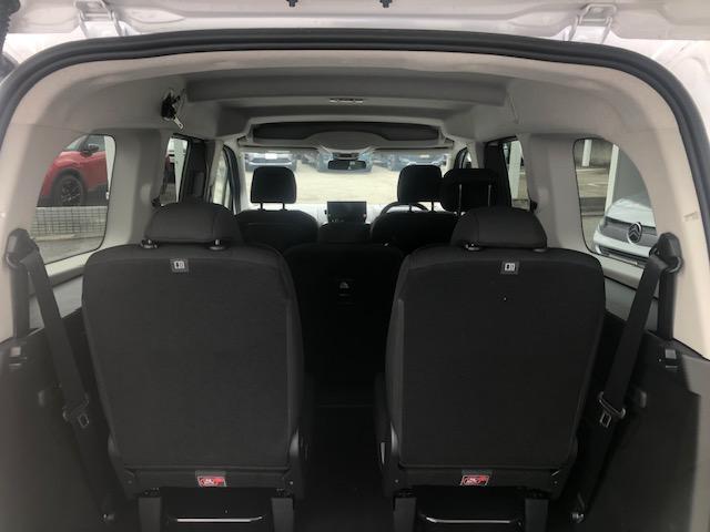 ベルランゴ ロング　マックス　ブルーＨＤｉ　７人乗り　弊社デモカー販売　クリーンディーゼルエンジン搭載　８ＡＴ　アクティブクルーズコントロール　アップルカープレイ＆アンドロイドオート対応（18枚目）