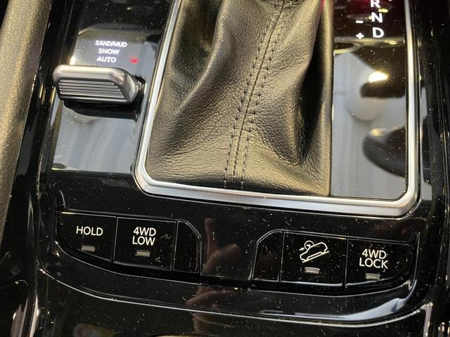 ジープ・コンパス Ｓモデル　認定中古車　パワーシート　パワーテールゲート　シートヒーター　フルセグＴＶ　ドライブレコーダー前後　１９インチアルミホイール（10枚目）