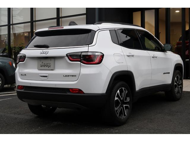 ジープ・コンパス リミテッド　認定中古車　弊社元デモカー　ワンオーナー　４ＷＤ　純正ナビ　アップルカープレイ　ＥＴＣ２．０　純正アルミホイール　全周囲カメラ　アダプティブクルーズコントロール　ブラインドスポットモニター　禁煙車（41枚目）