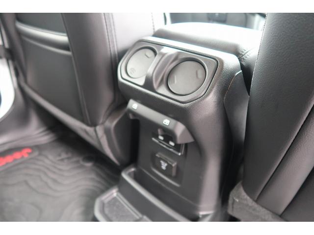 ジープ・ラングラーアンリミテッド サハラ　アルティテュード　限定車　認定中古車　新車保証継承　ワンオーナー　純正ヘッドライナー　カープレイ　アンドロイドオート　純正ナビ　ＬＥＤヘッドライト　黒レザー　シートヒーター　アダプティブクルーズ（22枚目）