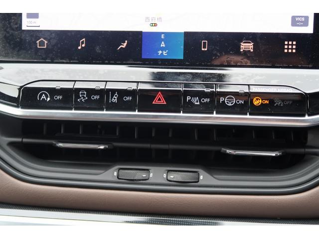 ジープ・コマンダー リミテッドサンルーフ　４ＷＤ　純正ナビ　アップルカープレイ　ＥＴＣ２．０　純正アルミホイール　全周囲カメラ　アダプティブクルーズコントロール　ブラインドスポットモニター　サンルーフ（26枚目）