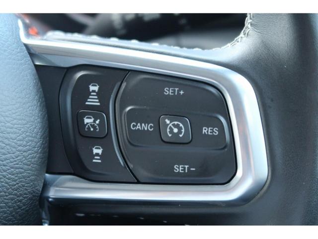 ジープ・ラングラーアンリミテッド サハラ　認定中古車！禁煙車！ワンオーナー！ブラックレザーシート！Ｊｅｅｐ純正ナビ標準装備！純正アルミホイール！アダプティブクルーズコントロール！レギュラーガソリン車！バックカメラ・フロントカメラ付き！（16枚目）