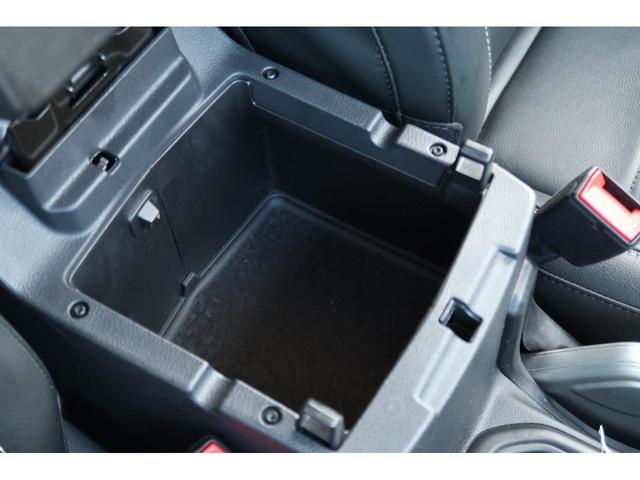 ジープ・ラングラーアンリミテッド サハラ　認定中古車！禁煙車！ワンオーナー！ブラックレザーシート！Ｊｅｅｐ純正ナビ標準装備！純正アルミホイール！アダプティブクルーズコントロール！レギュラーガソリン車！バックカメラ・フロントカメラ付き！（25枚目）