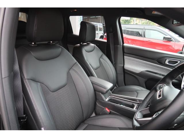 ジープ・コンパス ロンジチュード　認定中古車　弊社元デモカー　ワンオーナー　禁煙車　純正ナビ　アップルカープレイ　ＥＴＣ２．０　バックカメラ　純正１７インチアルミホイール　ＬＥＤヘッドライト　アダプティブクルーズコントロール（7枚目）