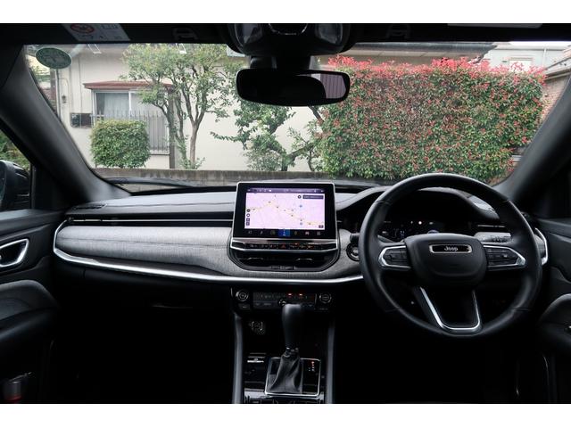 ジープ・コンパス ロンジチュード　認定中古車　弊社元デモカー　ワンオーナー　禁煙車　純正ナビ　アップルカープレイ　ＥＴＣ２．０　バックカメラ　純正１７インチアルミホイール　ＬＥＤヘッドライト　アダプティブクルーズコントロール（9枚目）