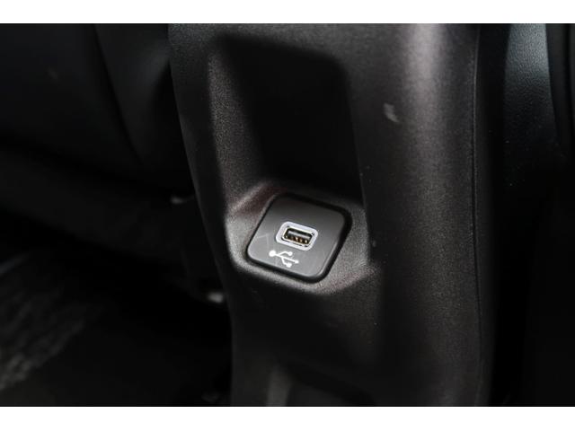 ジープ・レネゲード リミテッド　認定中古車　弊社元デモカー　ワンオーナー　禁煙車　純正ナビ　ＥＴＣ２．０　アップルカープレイ　レザーシート　シートヒーター　ＬＥＤヘッドライト　純正アルミホイール　アダプティブクルーズコントロール（26枚目）