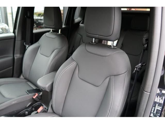 ジープ・レネゲード リミテッド　認定中古車　弊社元デモカー　ワンオーナー　禁煙車　純正ナビ　ＥＴＣ２．０　アップルカープレイ　レザーシート　シートヒーター　ＬＥＤヘッドライト　純正アルミホイール　アダプティブクルーズコントロール（28枚目）