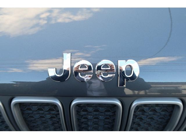 ジープ・レネゲード リミテッド　認定中古車　弊社元デモカー　ワンオーナー　禁煙車　純正ナビ　ＥＴＣ２．０　アップルカープレイ　レザーシート　シートヒーター　ＬＥＤヘッドライト　純正アルミホイール　アダプティブクルーズコントロール（31枚目）