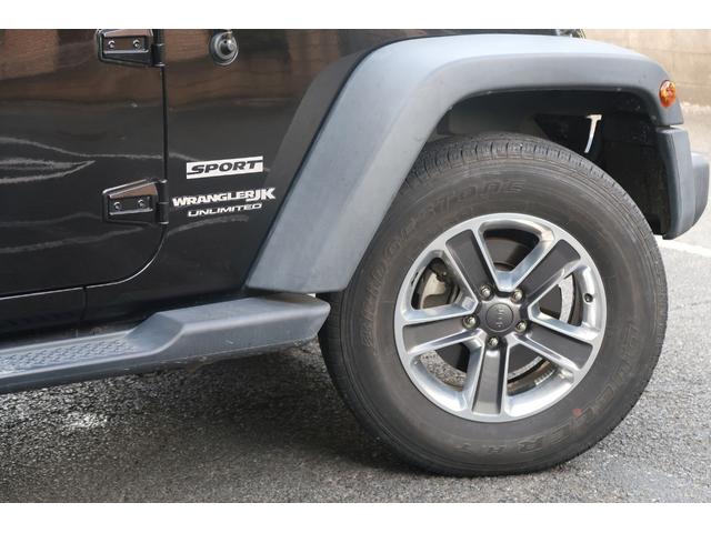 ジープ・ラングラーアンリミテッド スポーツ　認定中古車　カーナビ　ＥＴＣ　地デジ　１８インチ現行ＪＬアルミ装着　ユーザー様下取り車（33枚目）