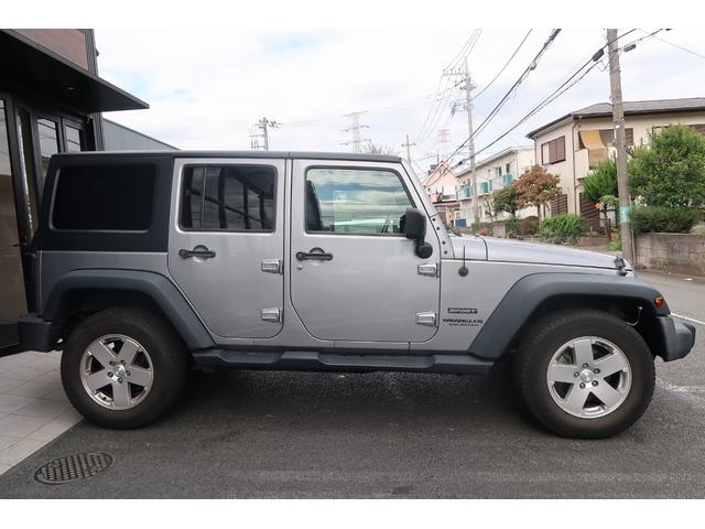 ジープ・ラングラーアンリミテッド スポーツ　認定中古車　ナビ　ＥＴＣ　４ＷＤ　禁煙車　クルーズコントロール（28枚目）