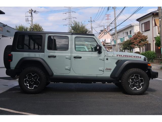 ジープ・ラングラーアンリミテッド ルビコンリミテＥＤウィズサンライダフリＴフォーハドＴ　限定車　認定中古車　ワンオーナー　禁煙車　サンライダーフリップトップ　カープレイ　リアカメラ（24枚目）