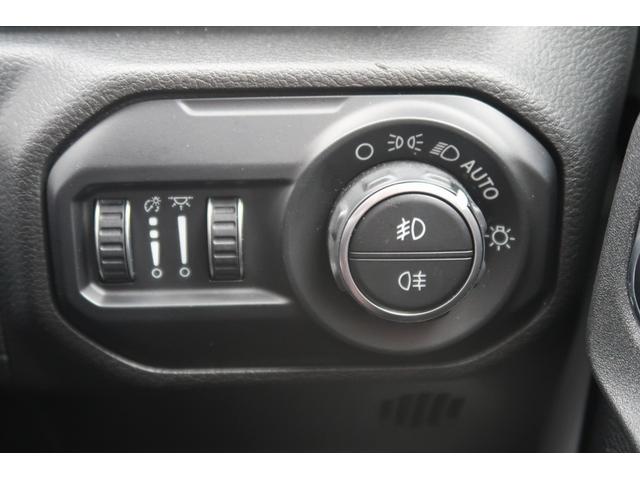 ジープ・ラングラーアンリミテッド サハラ 認定中古車 カープレイ 地デジチューナー レザーシート アダプティブクルーズコントロール(15枚目)