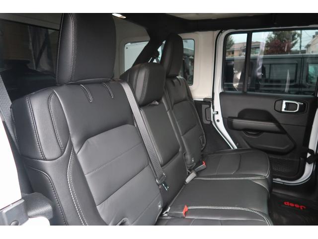 ジープ・ラングラーアンリミテッド サハラ 認定中古車 カープレイ 地デジチューナー レザーシート アダプティブクルーズコントロール(24枚目)
