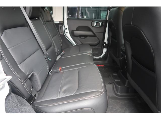 ジープ・ラングラーアンリミテッド サハラ 認定中古車 カープレイ 地デジチューナー レザーシート アダプティブクルーズコントロール(26枚目)