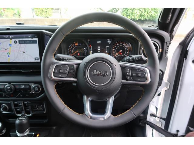 ジープ・ラングラーアンリミテッド サハラ 認定中古車 ワンオーナー 弊社元デモカー 新車保証継承 純正ナビ アップルカープレイ レザーシート シートヒーター LEDヘッドライト 純正18インチアルミホイール フロントカメラ バックカメラ(11枚目)