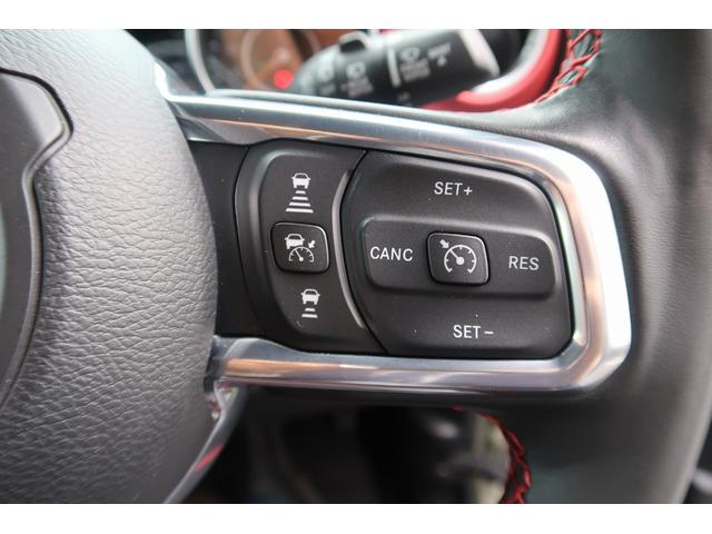 ジープ・ラングラーアンリミテッド ルビコンリミテEDウィズサンライダフリTフォーハドT 認定中古車!全国250台限定車!!純正ナビ!デジタルインナーミラー!電動サイドステップアップルカープレイ!レザーシート!シートヒーター!アダプティブクルーズコントロール!ETC2.0(12枚目)