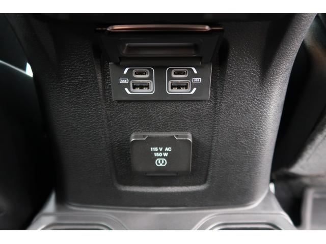 ジープ・ラングラーアンリミテッド ルビコンリミテEDウィズサンライダフリTフォーハドT 認定中古車!全国250台限定車!!純正ナビ!デジタルインナーミラー!電動サイドステップアップルカープレイ!レザーシート!シートヒーター!アダプティブクルーズコントロール!ETC2.0(27枚目)