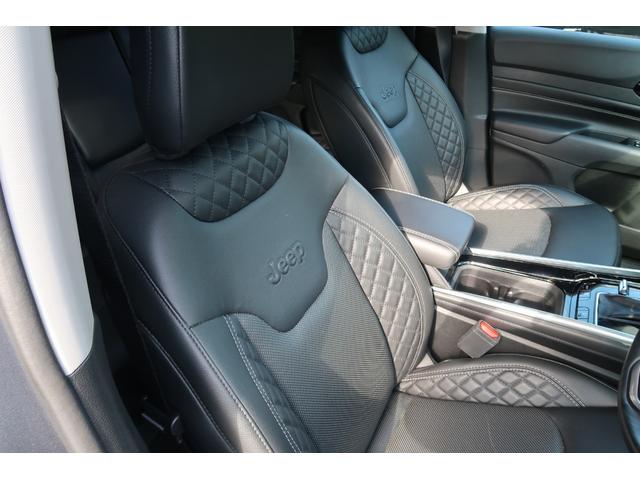 ジープ・コマンダー リミテッド　認定中古車！ワンオーナー弊社元管理車輛！新車保証継承！純正ナビ！アップルカープレイ！レザーシート！シートヒーター！パワーシート！ＬＥＤヘッドライト！純正１８インチアルミホイール！サラウンドビューカメラ（7枚目）