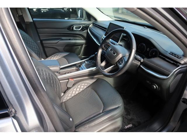 ジープ・コマンダー リミテッド　認定中古車！ワンオーナー弊社元管理車輛！新車保証継承！純正ナビ！アップルカープレイ！レザーシート！シートヒーター！パワーシート！ＬＥＤヘッドライト！純正１８インチアルミホイール！サラウンドビューカメラ（8枚目）