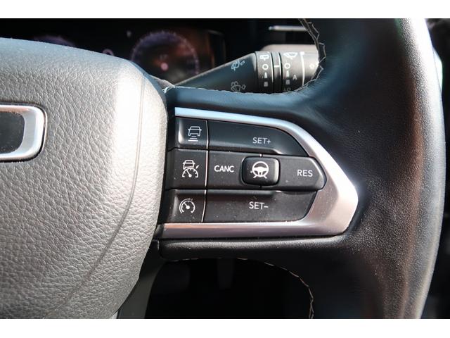 ジープ・コマンダー リミテッド　認定中古車！ワンオーナー弊社元管理車輛！新車保証継承！純正ナビ！アップルカープレイ！レザーシート！シートヒーター！パワーシート！ＬＥＤヘッドライト！純正１８インチアルミホイール！サラウンドビューカメラ（12枚目）