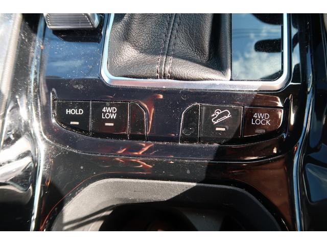 ジープ・コマンダー リミテッド　認定中古車！ワンオーナー弊社元管理車輛！新車保証継承！純正ナビ！アップルカープレイ！レザーシート！シートヒーター！パワーシート！ＬＥＤヘッドライト！純正１８インチアルミホイール！サラウンドビューカメラ（19枚目）